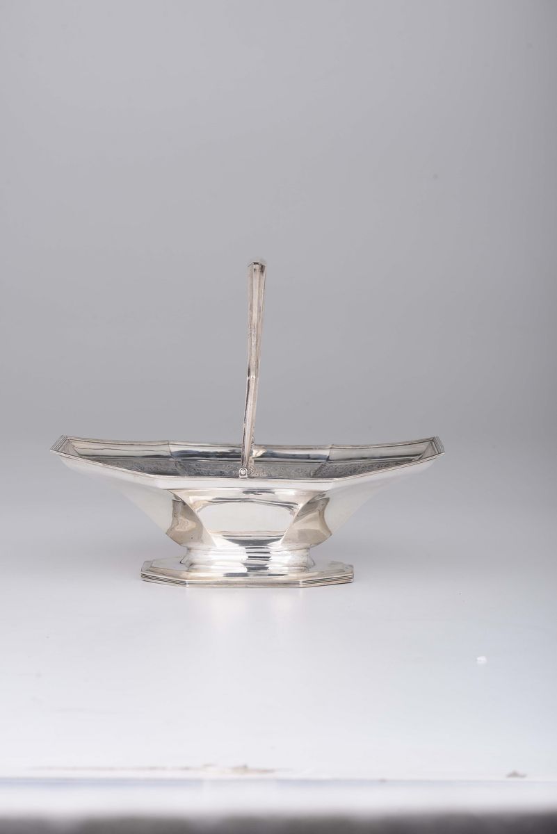 Cestino in Argento Sbalzato e Cesellato, Argentiere Dp, Londra 1799