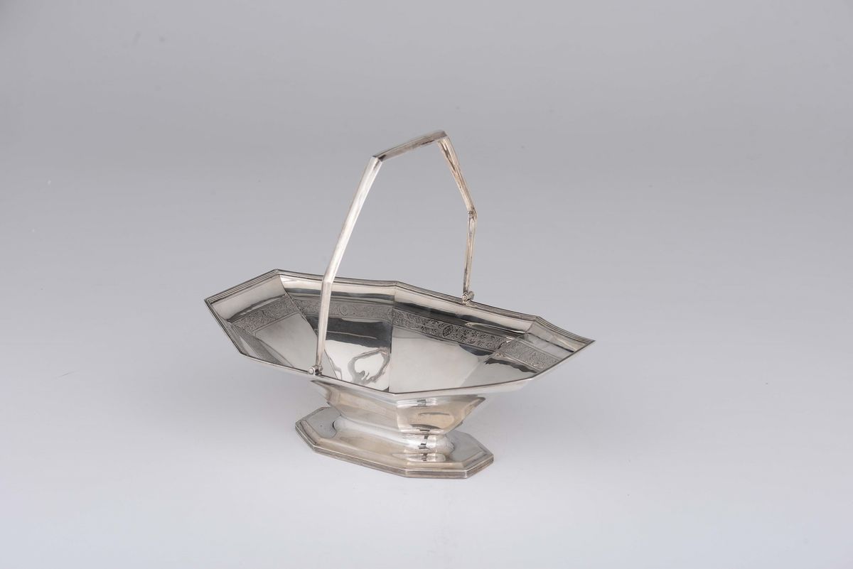 Cestino in Argento Sbalzato e Cesellato, Argentiere Dp, Londra 1799