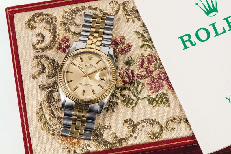 ROLEX, Oyster Perpetual Datejust, Superlative Chronometer Officially Certified,” Ref. 16013, case No. 3407375.  Fine, center seconds, self-winding, water-resistant, stainless steel and 18K yellow gold wristwatch with date, a steel and gold Rolex Jubileé bracelet with deployant clasp. Accompanied by the original Guarantee (now void), papers and box. Made circa 1973  - Auction Watches and Pocket Watches - Cambi Casa d'Aste