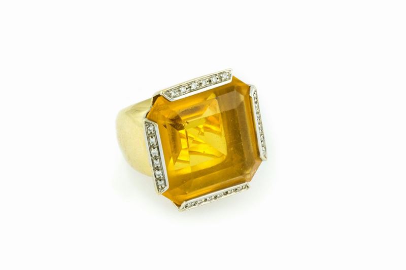 Anello con grande quarzo citrino e diamanti  - Asta Vintage, Gioielli e Bijoux - Cambi Casa d'Aste