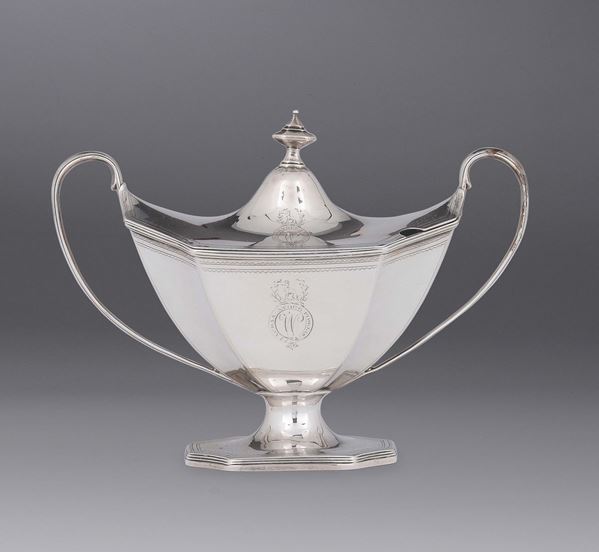 A silver sauce boat with lid, London, George III period