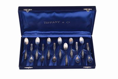Dodici Cucchiaini da Caffè in Argento Sterling Entro Custodia, Tiffany Usa XIX-XX Secolo