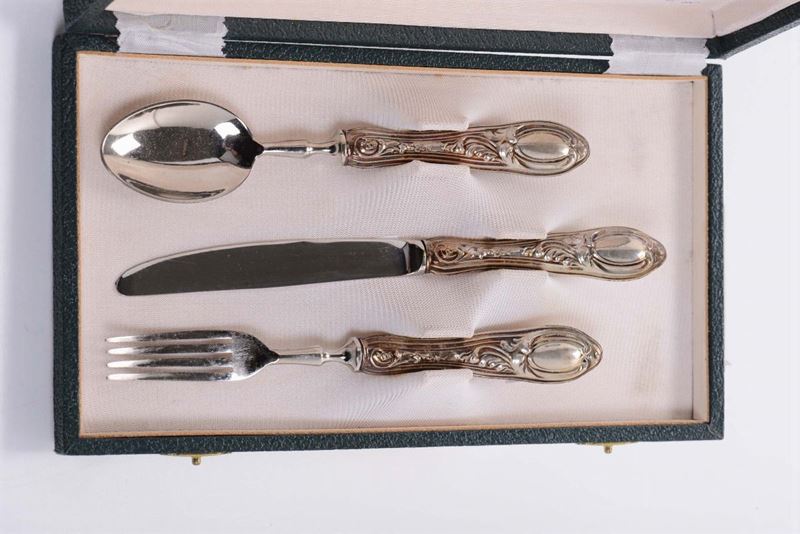 Forchetta cucchiaio e coltello in argento  - Asta Argenti - Asta Online - Cambi Casa d'Aste