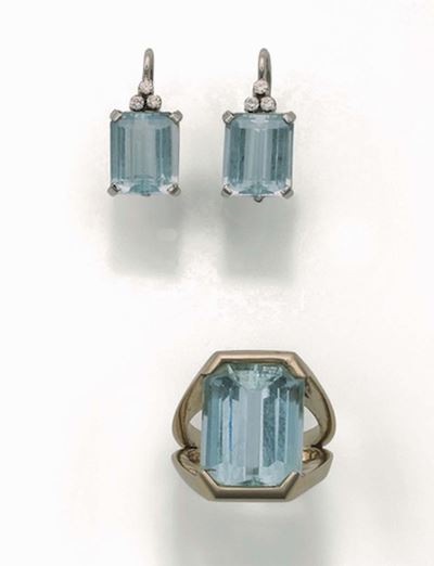 Parure Composta da Anello ed Orecchini con Acquamarina