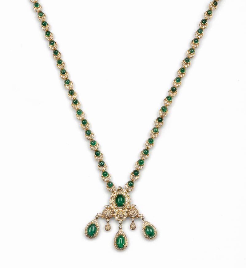 Cabochon-cut emerald and diamond necklace, set in yellow gold  - Auction Fine Jewels - Cambi Casa d'Aste