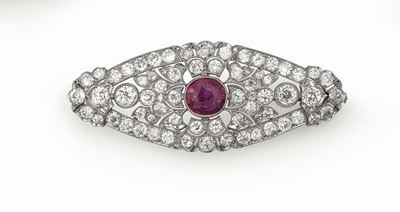Spilla con Rubino Burma e Diamanti di Vecchio Taglio