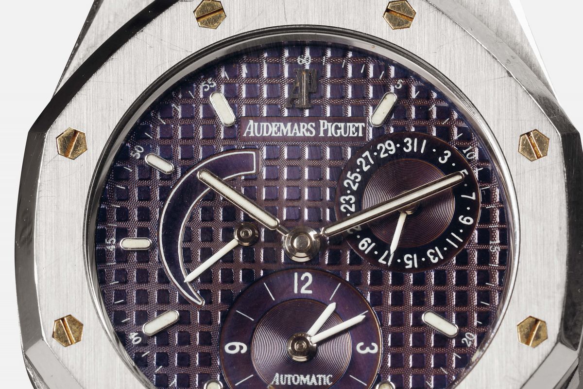 Audemars Piguet, Royal Oak Dual- Time Automatic, No. 2180, Cassa No. E53038, Ref. 25730st. Realiz...