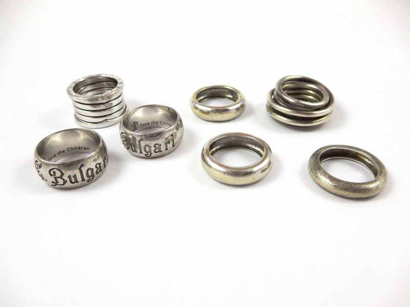 Collection of seven gold and silver rings. Three of the signed Bulgari  - Auction Jewels Timed Auction - Cambi Casa d'Aste