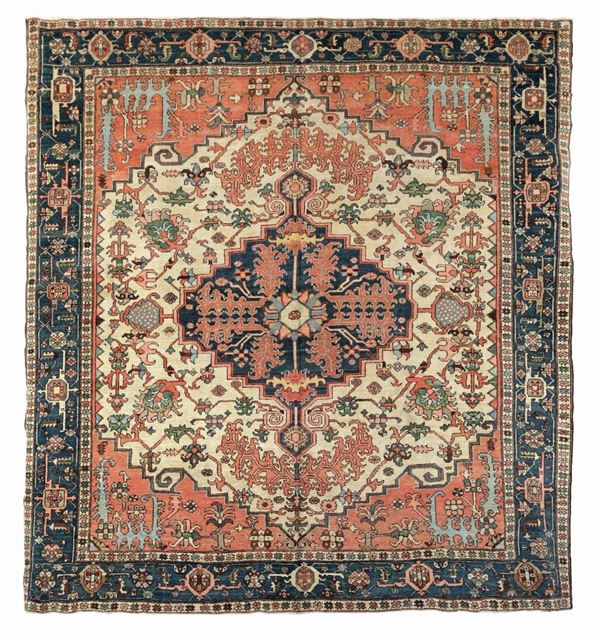 A Serapi rug, northwest Persia, early 20th century. Good condition