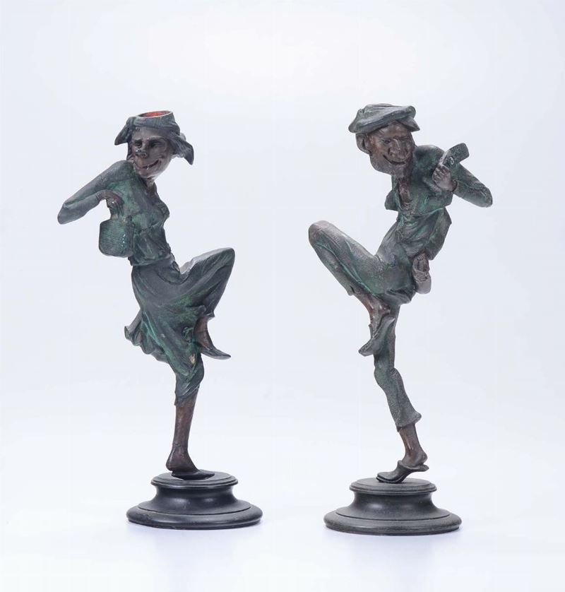Coppia di figure caricaturali in antimonio, Germania XX secolo  - Auction Antique Online Auction - Cambi Casa d'Aste