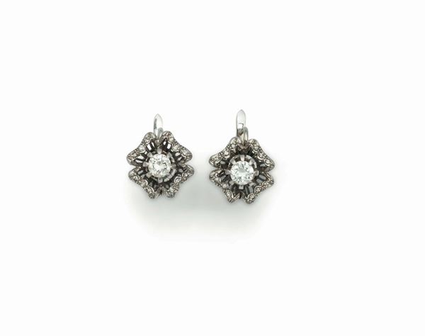 Old-cut diamond earrings set in white gold