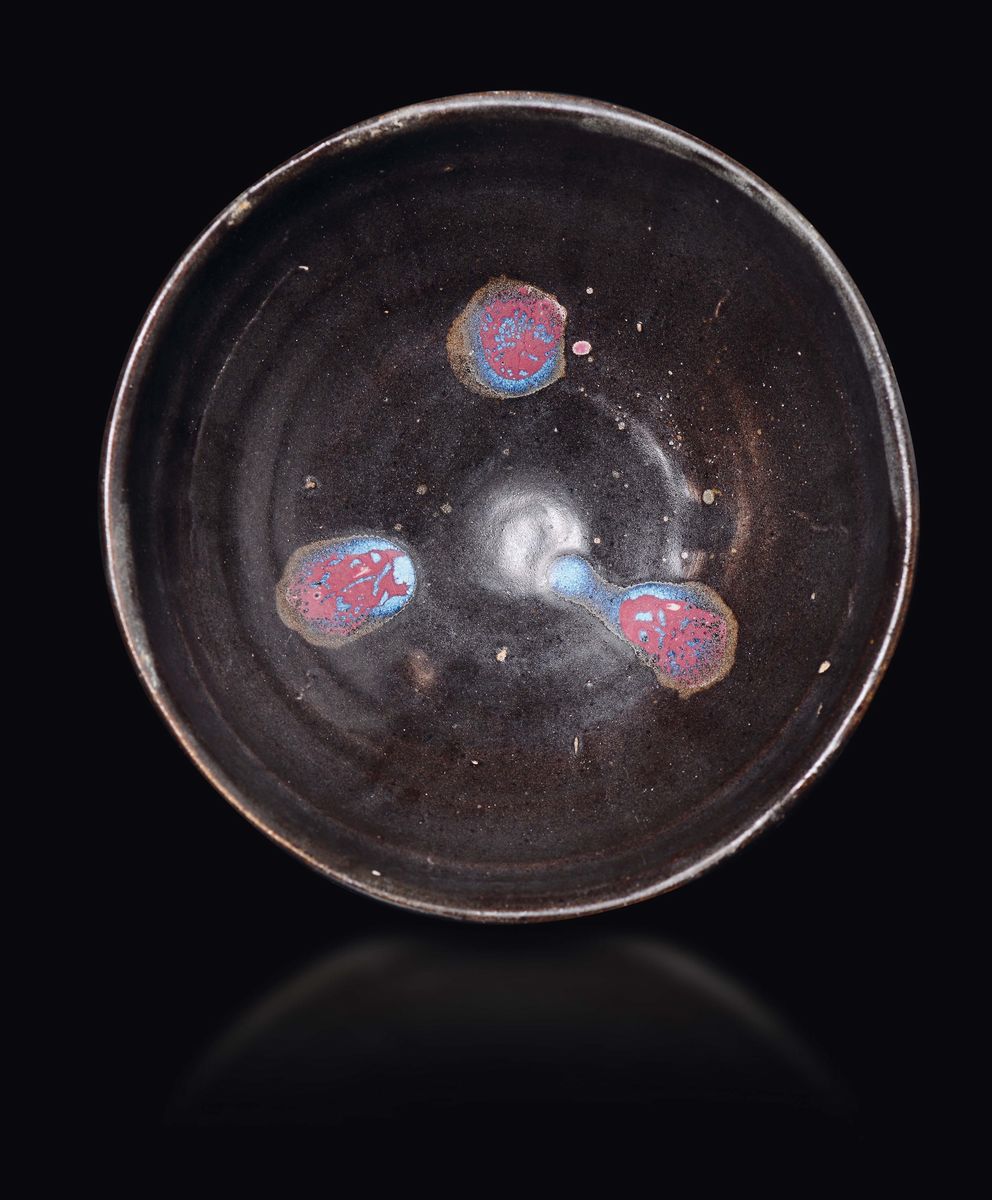 Ciotola Jun a Smaltato Marrone con Pennellate Azzurre e Rosse, Cina, Dinastia Song (960-1279)