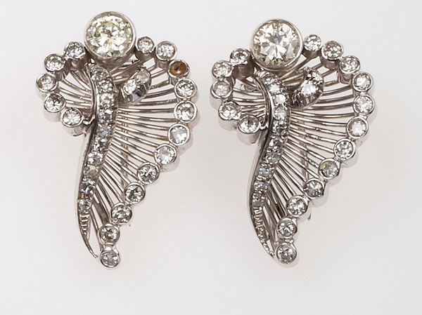 Pair of old-cut diamonds clips set in white gold