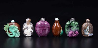 Lotto di Sei Snuf Bottles in Pietra Dura, Cina, XX Secolo