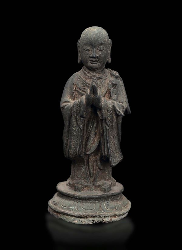 Figura di Luohan eretto in bronzo, Cina, Dinastia Ming, XVII secolo