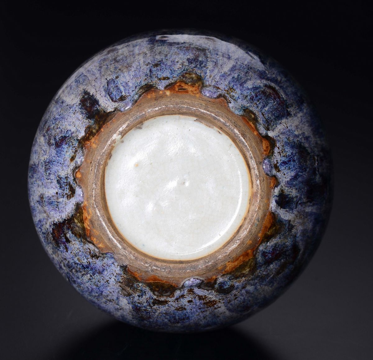 Vaso in Porcellana Flambé sui Toni del Viola, Cina, Dinastia Qing, Inizio XIX Secolo