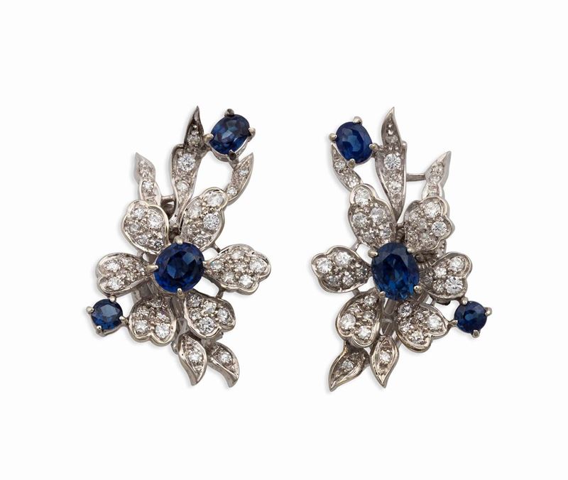 Sapphire and diamond pair of earrings set in white gold  - Auction Fine Jewels - Cambi Casa d'Aste