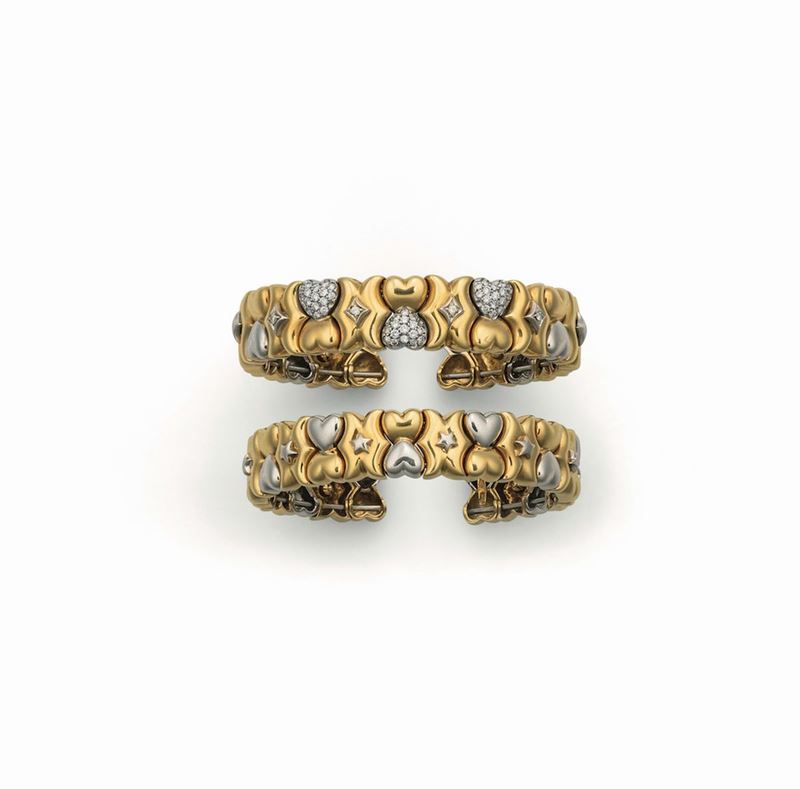 Two gold bangles, on of the set with diamond  - Auction Fine Jewels - Cambi Casa d'Aste