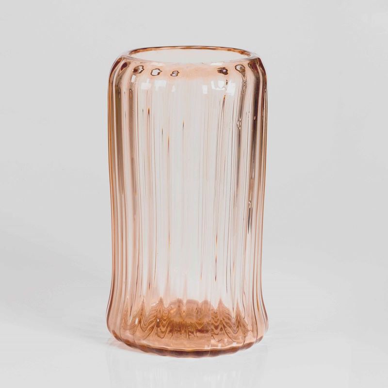 Venini, Murano, 1945 ca. A large rose-coloured ribbed vase in heavy glass.  - Auction Murano, 20th Century. 150 Collectable Glasses - I - Cambi Casa d'Aste
