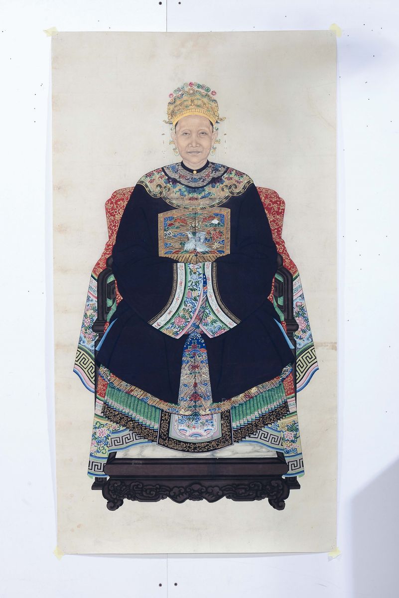 Coppia di Dipinti su Carta Raffiguranti Imperatori su Trono, Cina, Dinastia Qing, XIX Secolo