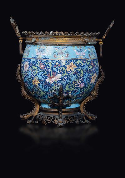 Cachepot a Smalti Cloisonné con Decoro di Fiori di Loto con Montatura in Bronzo a Foggia di Dragh...