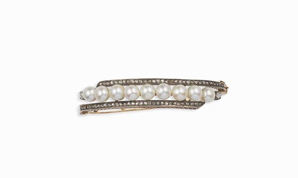 Pearl and rose-cut diamonds bangle set in silver and gold