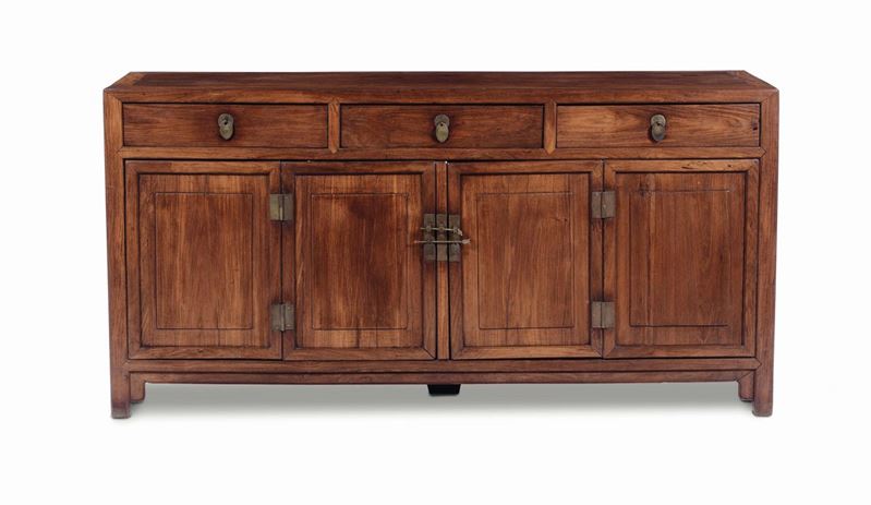 A huanghuali three-drawers furniture, China, Qing Dynasty, Qianlong Period (1736-1795)  - Auction Fine Chinese Works of Art - Cambi Casa d'Aste