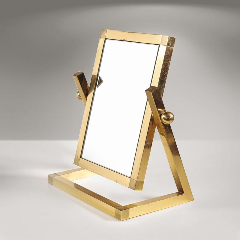 Specchio in vetro con cornice e supporto in ottone.  - Asta Design - III - Cambi Casa d'Aste