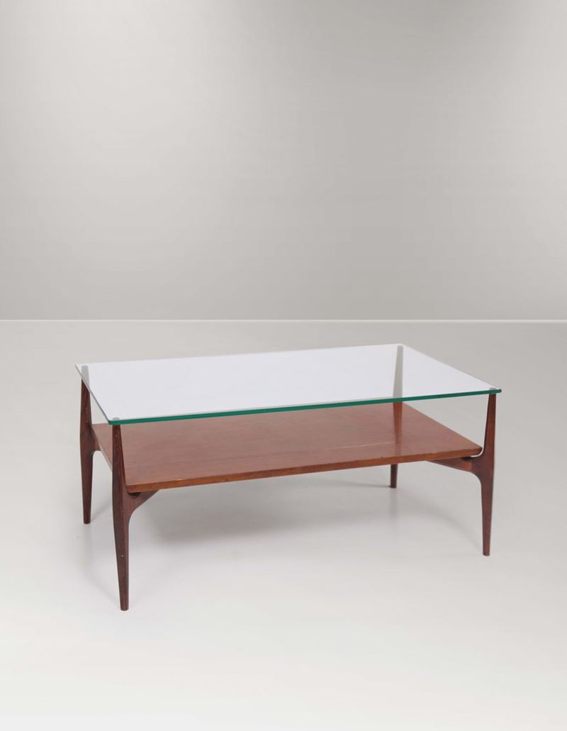 Tavolo basso con struttura in legno e piano in cristallo.  - Auction Design - III - Cambi Casa d'Aste
