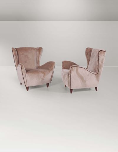 Coppia di Poltrone con Struttura in Legno e Rivestimento in Velluto.