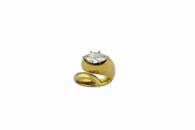 Anello con Diamanti Taglio a Navette