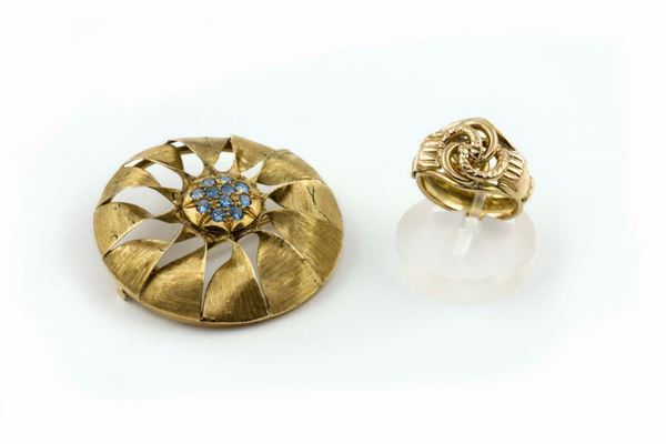Lot comprising of synthetic gem brooch and a gold ring