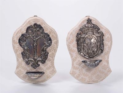 Due Piccole Acquasantiere in Argento Sbalzato, XVIII-XIX Secolo