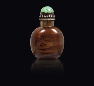 Snuff Bottle in Agata Marrone con Tappo con Profili D'argento, Cina, Dinastia Qing, XIX Secolo