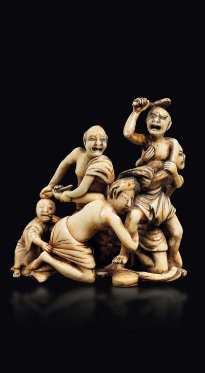 Gruppo Scolpito in Avorio Raffigurante Lottatori, Giappone, Periodo Edo, XVII Secolo