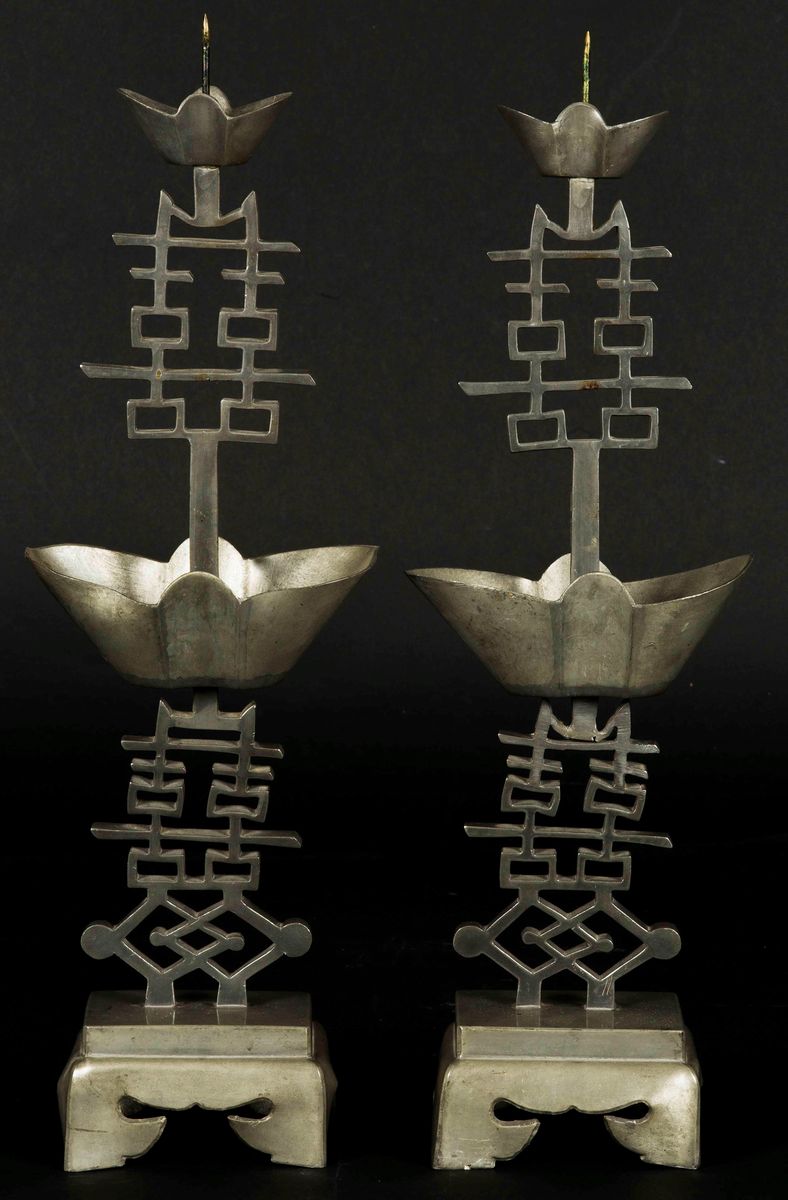 Coppia di Candelieri in Peltro Marcati, Cina, Dinastia Qing, XIX Secolo