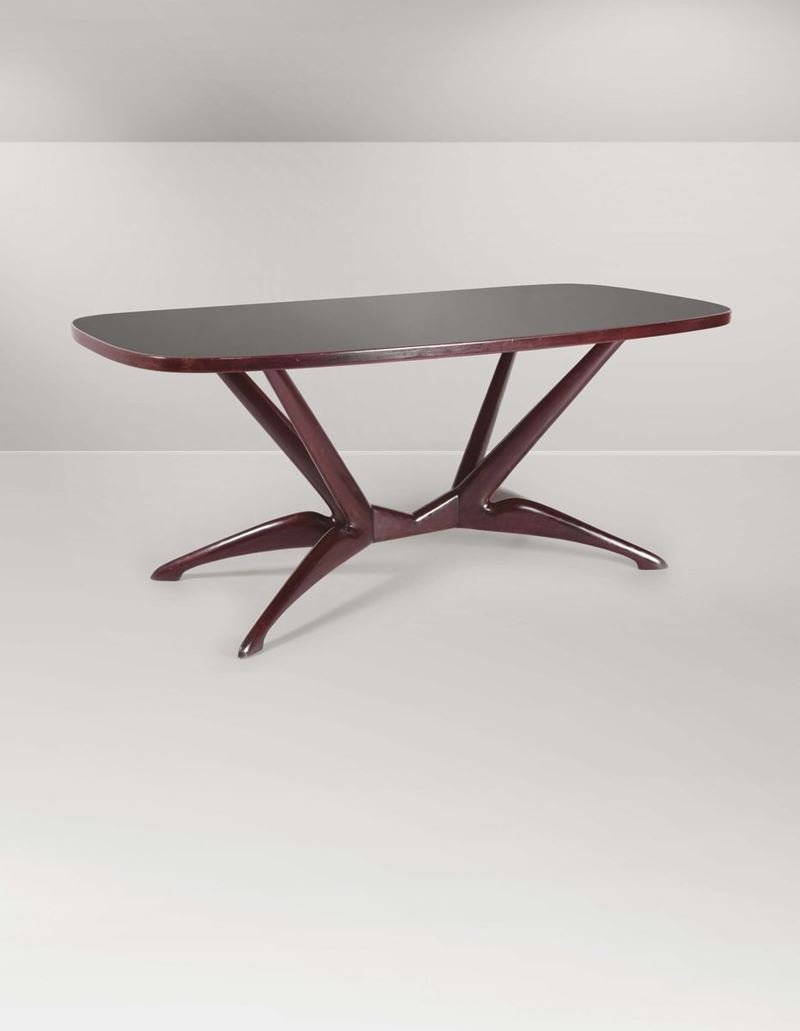 Tavolo in legno ebanizzato lucido e piano in vetro opalino.  - Auction Design - III - Cambi Casa d'Aste