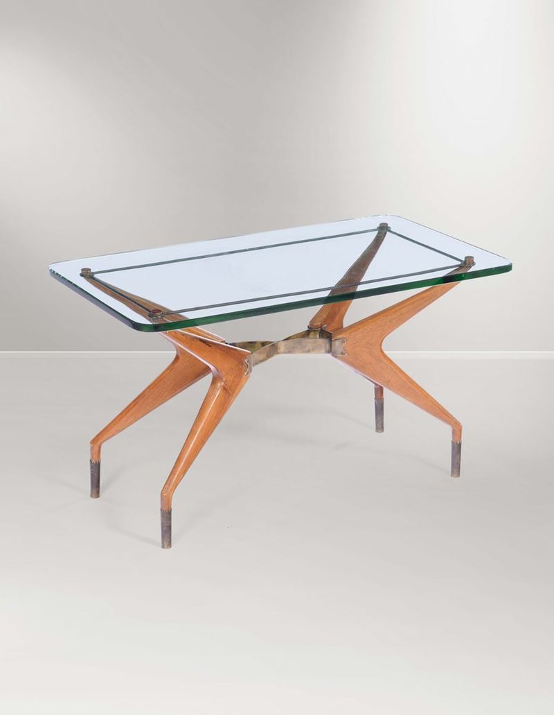 Tavolo basso con piano in vetro, struttura in metallo e legno lucido e dettagli in ottone.  - Asta Design - III - Cambi Casa d'Aste