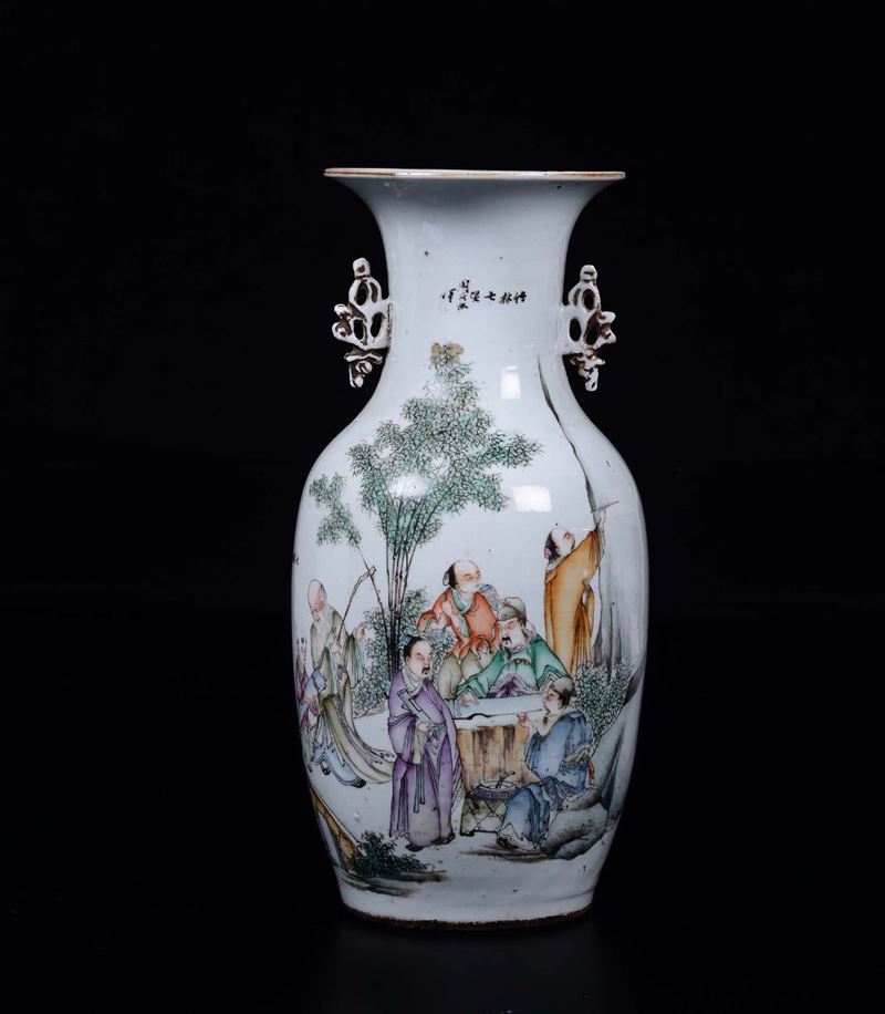 A polychrome enamelled porcelain vase with figures and inscriptions, China, Qing Dynasty, late 19th century  - Auction Chinese Works of Art - Cambi Casa d'Aste
