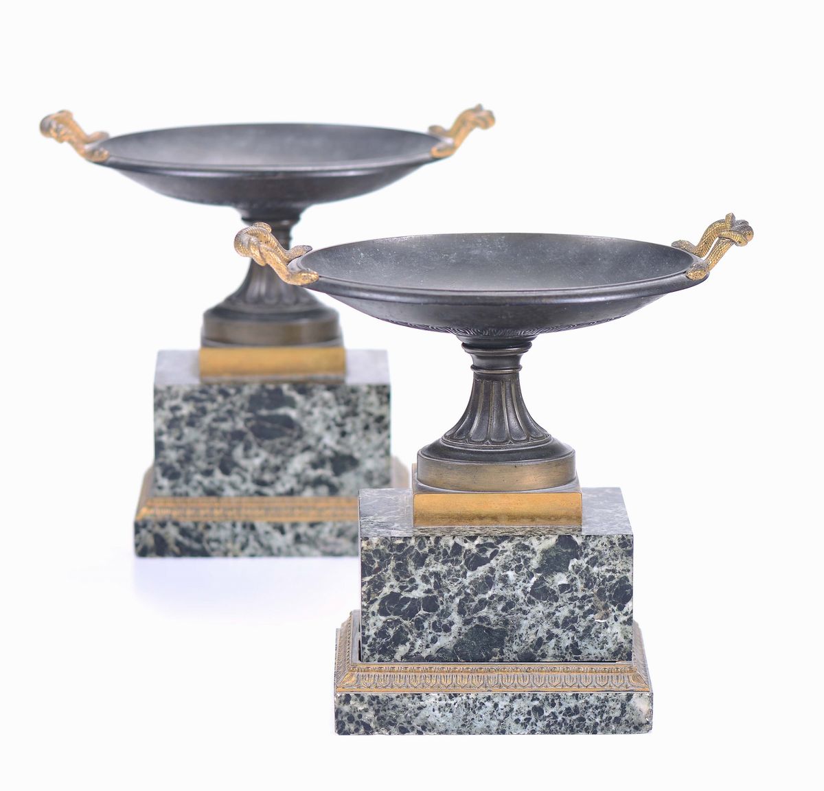 Coppia di Alzate in Bronzo Fuso, Cesellato, Brunito e Dorato, Arte Italiana Neoclassica XIX Secol...
