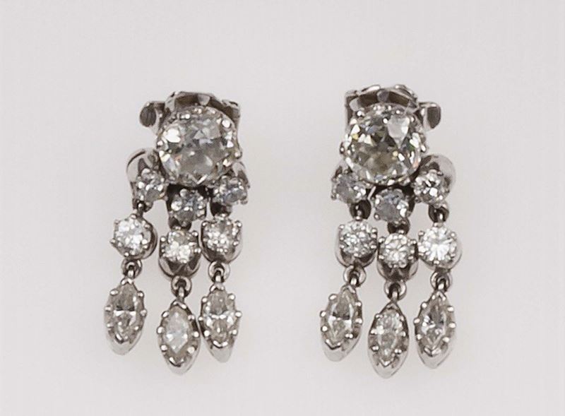 Orecchini pendenti con diamanti di vecchio taglio e taglio navette  - Asta Fine Jewels - II - Cambi Casa d'Aste