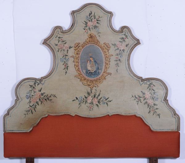 Testiera di letto in legno laccato e dorato, XVIII secolo