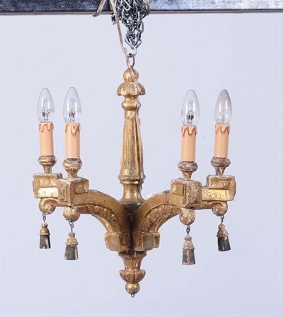 Piccolo Lampadario in Legno Dorato a 5 Luci