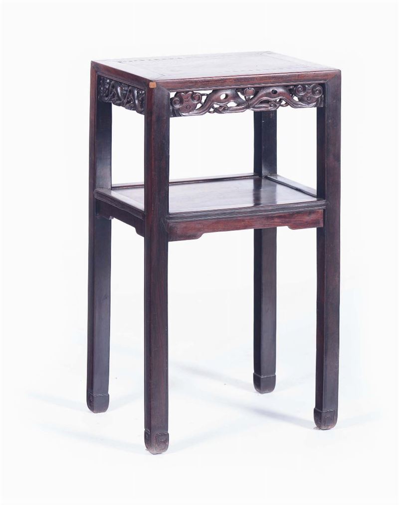 A wooden lift, China, Qing Dynasty, 19th century  - Auction Chinese Works of Art - Cambi Casa d'Aste