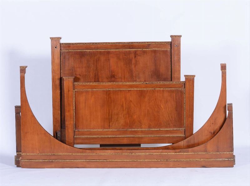 Letto Impero in noce, XIX secolo  - Auction Antique Online Auction - Cambi Casa d'Aste