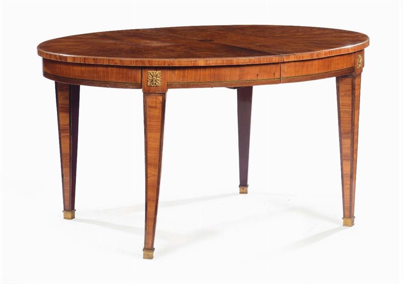 Tavolo allungabile lastronato, XIX secolo  - Asta Antiquariato - II - Cambi Casa d'Aste