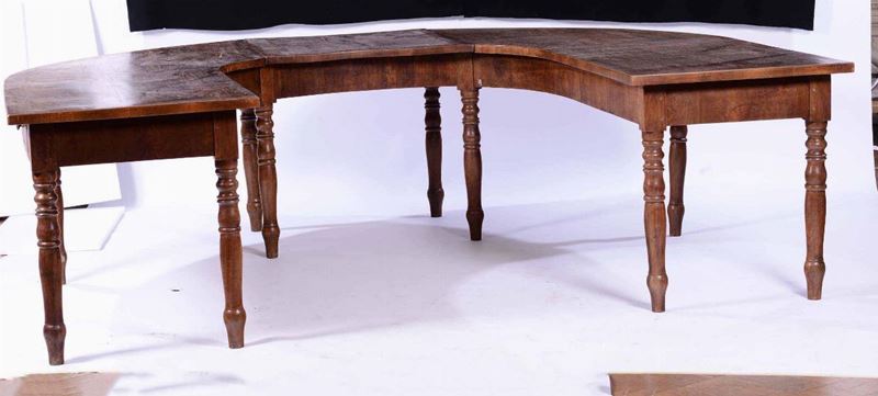 Grande tavolo in pino a ferro di cavallo, XIX secolo  - Auction Antiques | Time Auction - Cambi Casa d'Aste