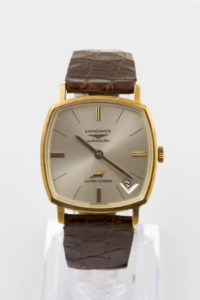 Longines “ultra-chron”, Orologio da Polso, in Oro Giallo 18k, Automatico, con Datario. Realizzato...