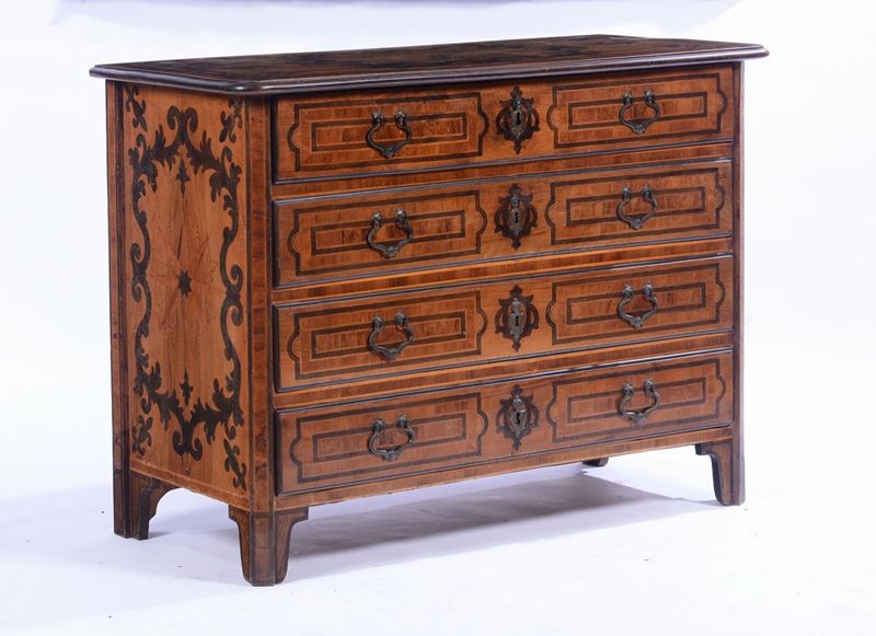 Cassettone a quattro cassetti intarsiato e lastronato, XIX secolo  - Auction Fine art - II - Cambi Casa d'Aste