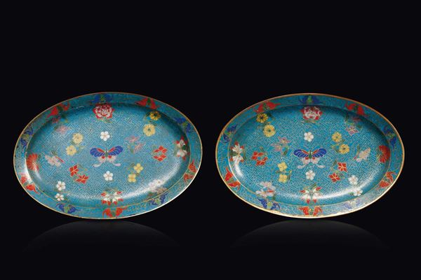 Due vassoi a smalti cloisonné a decoro floreale, Cina, Dinastia Qing, epoca Jiaqing (1796-1820)